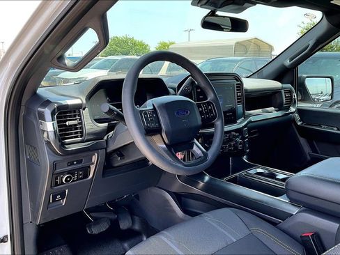 Used 2025 Ford F150 STX w/ Equipment Group 200A RWD image 17