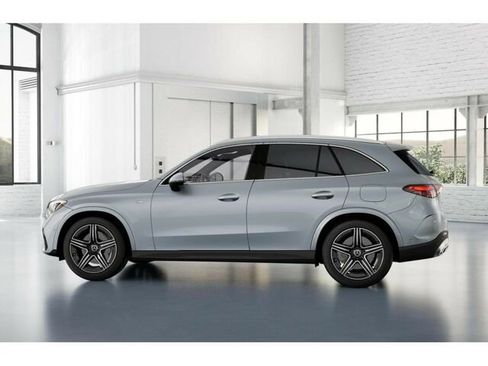 New 2025 Mercedes-Benz GLC 350e 4MATIC image 34