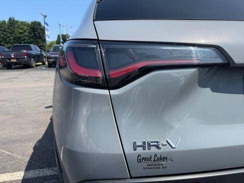 Used 2024 Honda HR-V Sport image 9