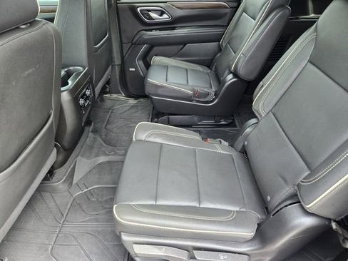 Used 2024 Chevrolet Suburban Premier w/ Texas Edition AWD/4WD image 28