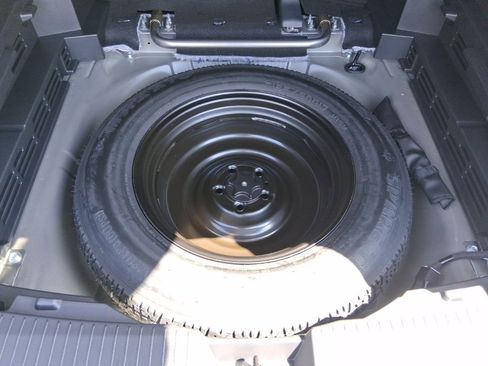 New 2026 Nissan Rogue SV image 8