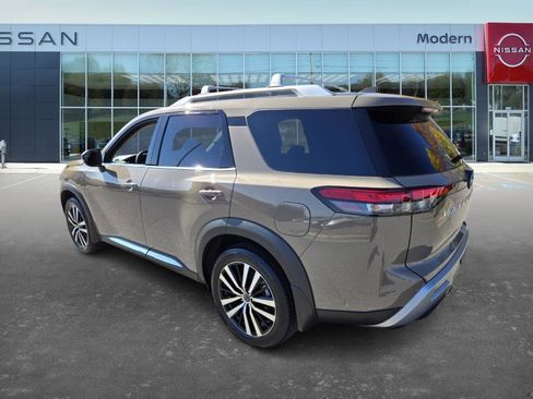 Certified 2024 Nissan Pathfinder Platinum w/ Cargo Package image 7