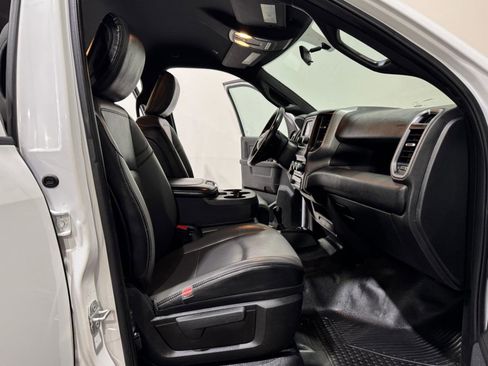 Used 2021 RAM 2500 Tradesman w/ Chrome Appearance Group image 14