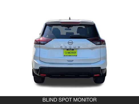 New 2026 Nissan Rogue SV FWD image 9