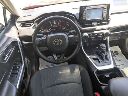 Certified 2021 Toyota RAV4 XLE FWD image 27