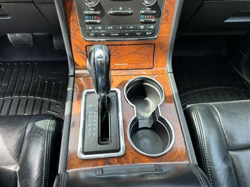 Used 2015 Lincoln Navigator 4WD image 21