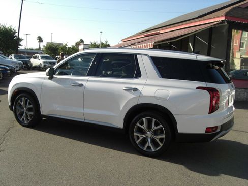 Used 2022 Hyundai Palisade SEL w/ 8P Bench Seat Package FWD image 10