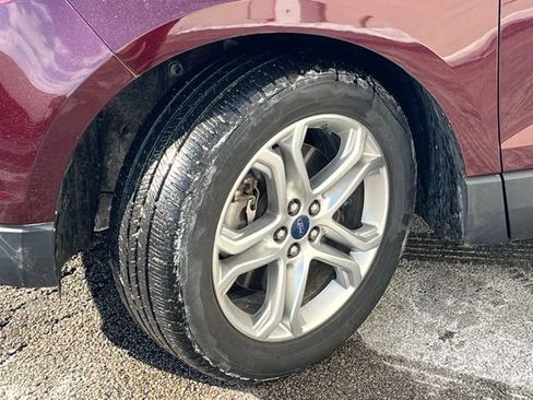 Used 2017 Ford Edge Titanium w/ Class II Trailer Tow Package image 3