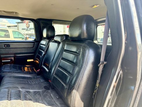 Used 2005 HUMMER H2 w/ Preferred Equipment Group AWD/4WD image 16