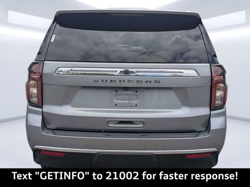 Used 2023 Chevrolet Suburban LS RWD image 5