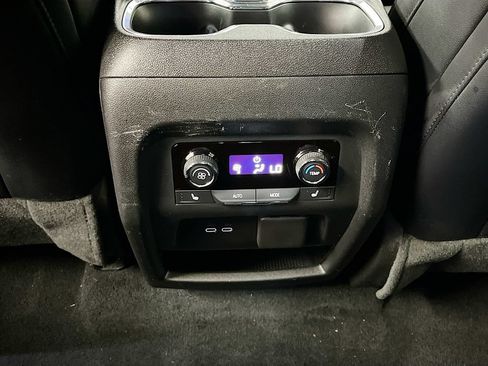 Used 2025 Chevrolet Traverse RS w/ LPO, Floor Liner Package AWD/4WD image 27