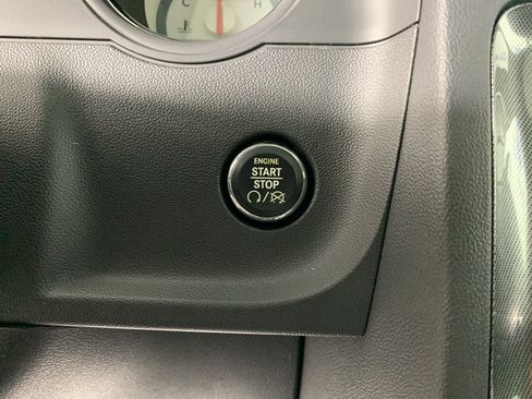 Used 2010 Dodge Challenger R/T RWD image 17