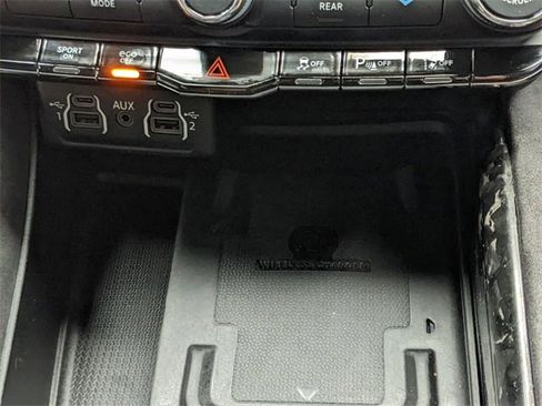 Certified 2022 Dodge Durango R/T w/ Hemi Orange Plus Package image 29