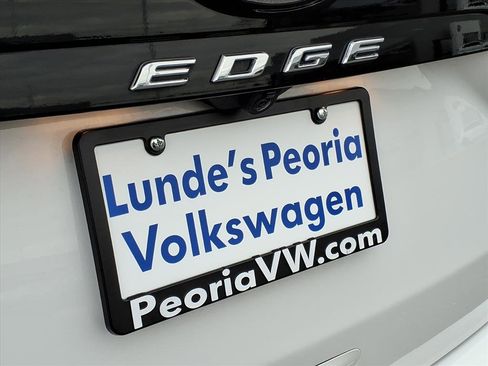 Used 2021 Ford Edge SEL image 16