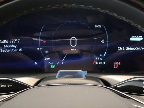 New 2026 Cadillac Vistiq Platinum image 15