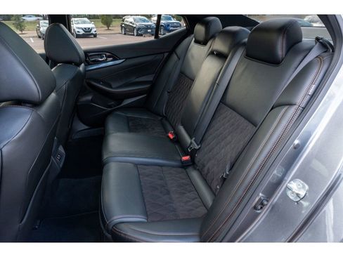 Used 2023 Nissan Maxima SR w/ Sport Mat Group image 14