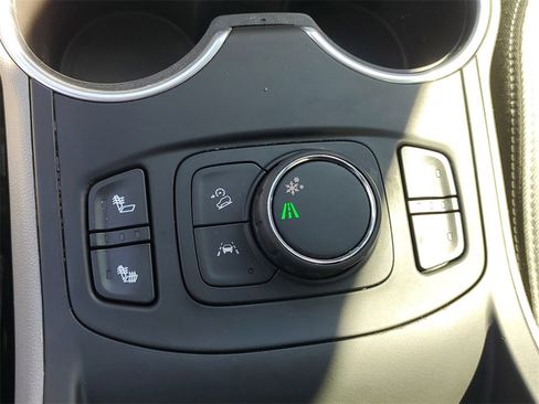 Certified 2022 GMC Terrain SLE w/ Driver Convenience Package image 35