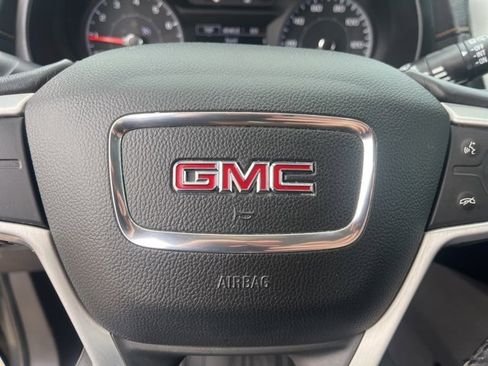 Used 2018 GMC Terrain SLE image 18