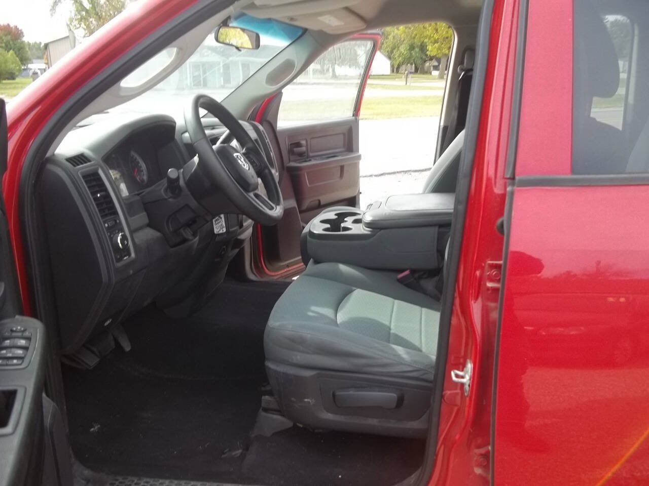 Used 2013 RAM 1500 Express RWD image 8