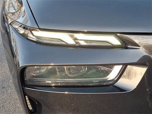 Used 2023 BMW X7 xDrive40i w/ Executive Package image 9