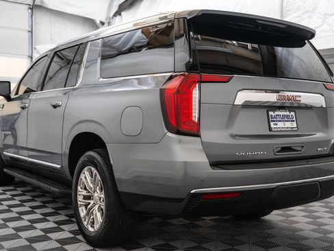 Used 2021 GMC Yukon XL SLT w/ SLT Luxury Package AWD/4WD image 7