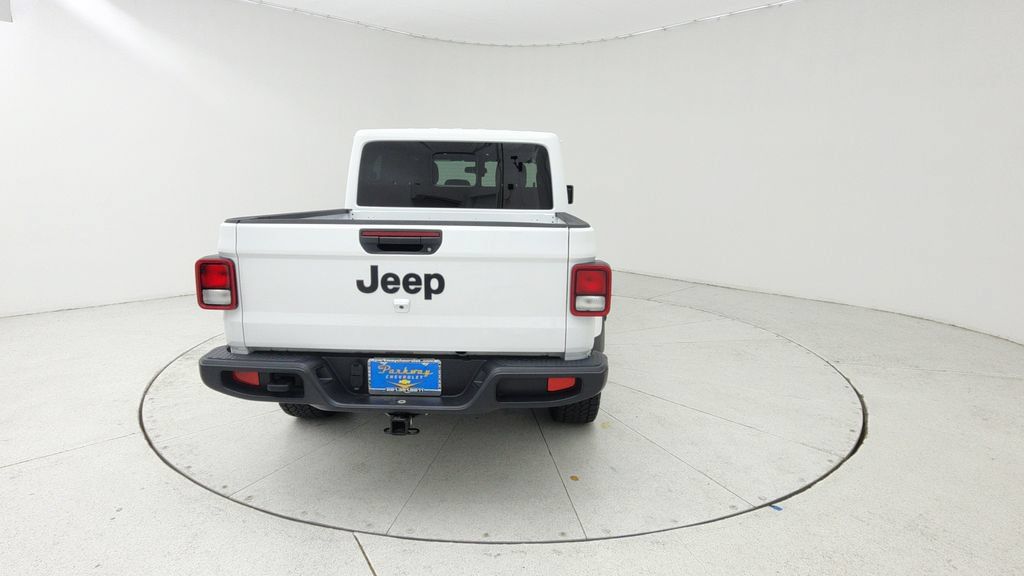 Used 2025 Jeep Gladiator Sport AWD/4WD image 6