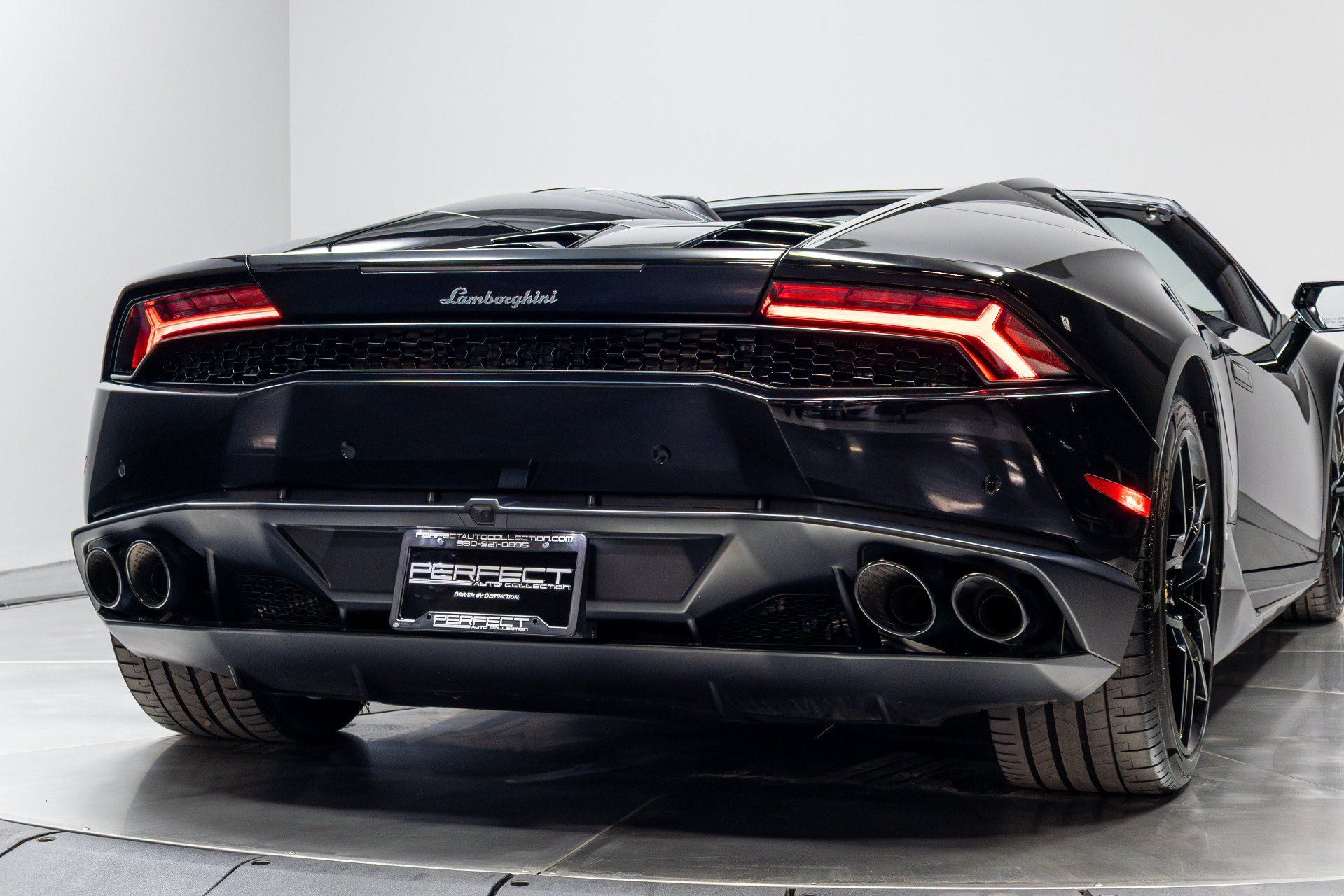 Used 2017 Lamborghini Huracan LP 610-4 AWD/4WD image 78