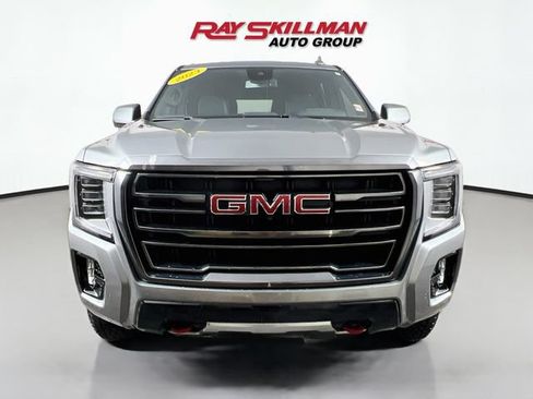 Used 2023 GMC Yukon AT4 w/ AT4 Premium Package AWD/4WD image 2