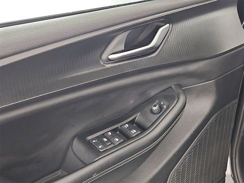 Used 2023 Jeep Grand Cherokee Altitude image 28