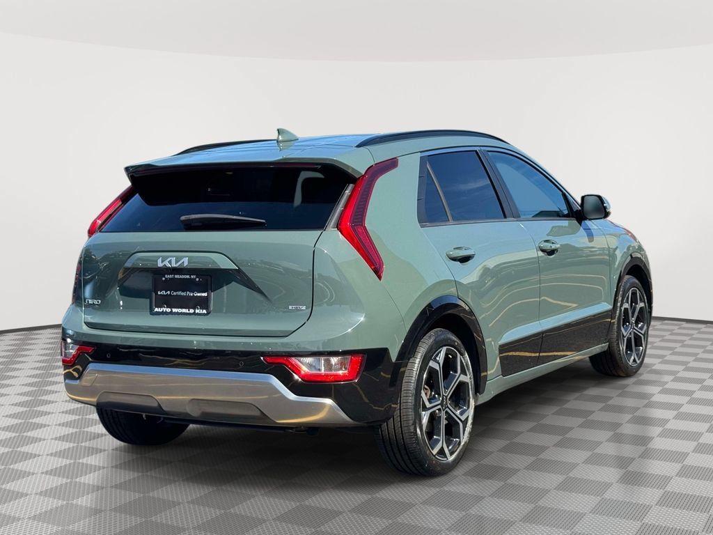 Certified 2023 Kia Niro EX Touring FWD image 5