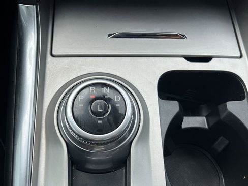 Used 2022 Ford Explorer Limited w/ Equipment Group 301A image 7