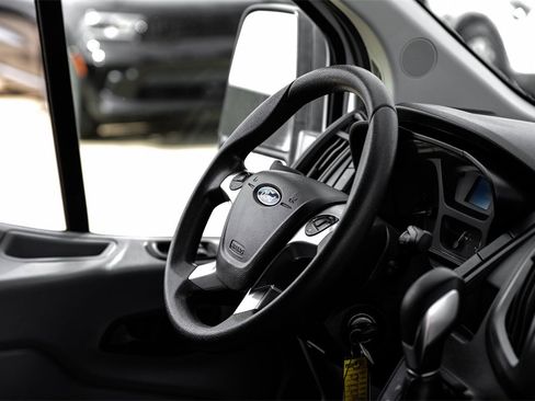 Used 2019 Ford Transit 250 130 Low Roof image 10