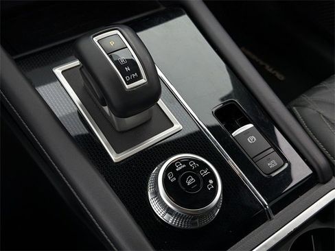 Used 2023 Mitsubishi Outlander SEL image 31