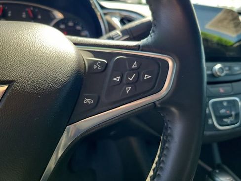Used 2018 Chevrolet Malibu LT FWD image 21