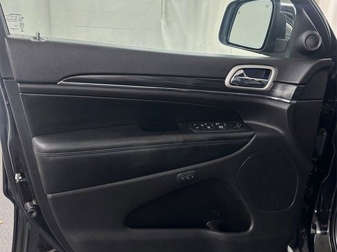 Used 2020 Jeep Grand Cherokee Limited w/ Premium Lighting Group image 8