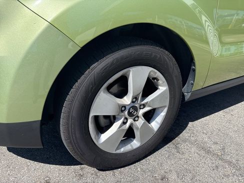Used 2019 Kia Soul image 7