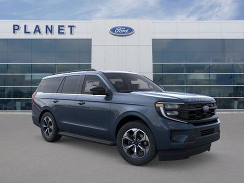 New 2026 Ford Expedition Active RWD image 7