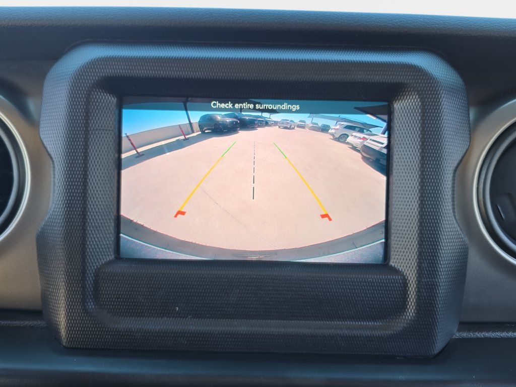 Used 2020 Jeep Wrangler Sport AWD/4WD image 24