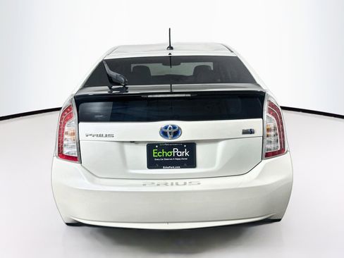 Used 2015 Toyota Prius Four FWD image 7