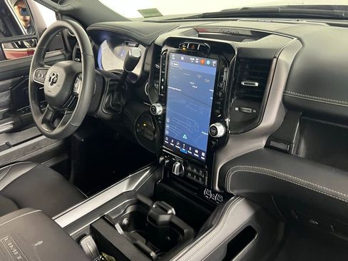 Used 2024 RAM 3500 Limited image 31