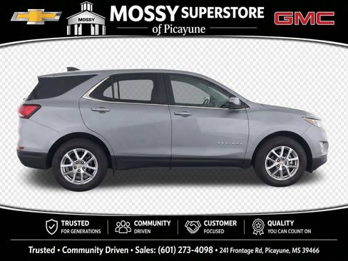 Used 2023 Chevrolet Equinox LT w/ Driver Convenience Package FWD image 9