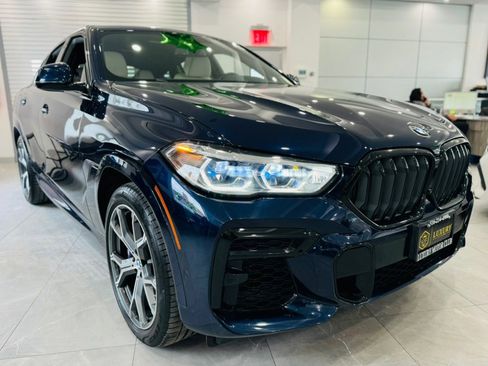 Used 2022 BMW X6 M50i w/ Executive Package image 11