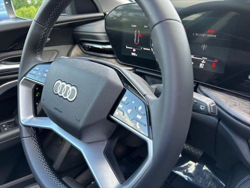Certified 2025 Audi Q5 Premium Plus w/ Premium Plus AWD/4WD image 29