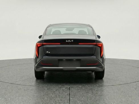 Used 2025 Kia K4 LXS FWD image 7