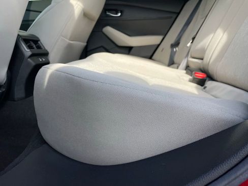 Certified 2025 Honda Accord SE image 39