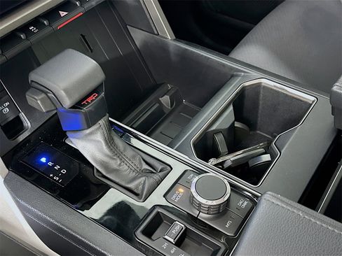 Used 2022 Toyota Tundra SR5 image 17