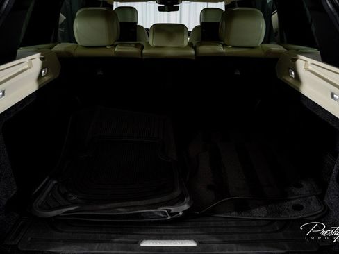 Used 2023 Land Rover Range Rover SE image 13