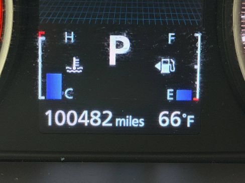 Used 2018 Mitsubishi Eclipse Cross ES FWD image 47