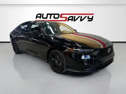 Used 2025 Honda Accord SE image 1