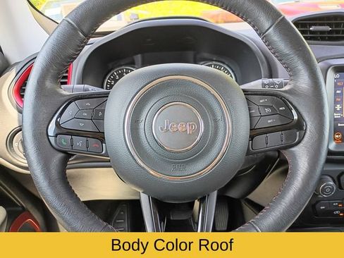 Used 2022 Jeep Renegade Trailhawk AWD/4WD image 13